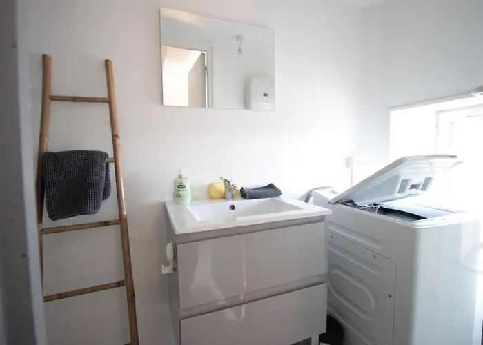 Chez Caro - Centre - Proche Gare - Parking Proche - Wifi Ou Ethernet Gratuit - Gere Par Prestazenservices Verdun-sur-Meuse